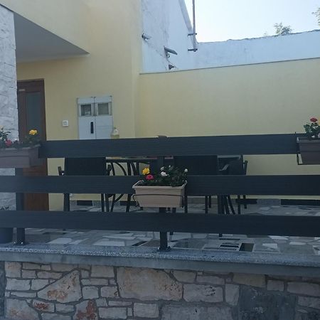 Lulic Apartment Лабин Екстериор снимка