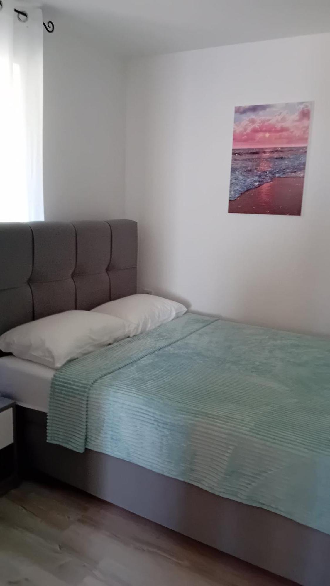 Lulic Apartment Лабин Екстериор снимка